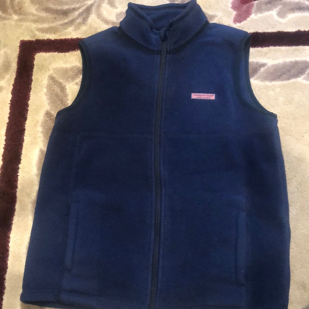 Vineyard Vines Vest Size M (12-14)